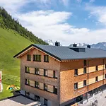 Roessle Und Sport Roessle Skiverleih & Sportgeschaeft Aparthotel Faschina