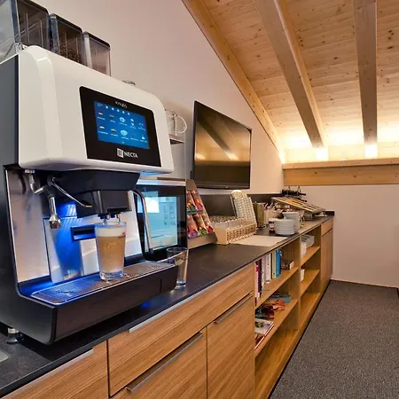 Roessle Und Sport Roessle Skiverleih & Sportgeschaeft