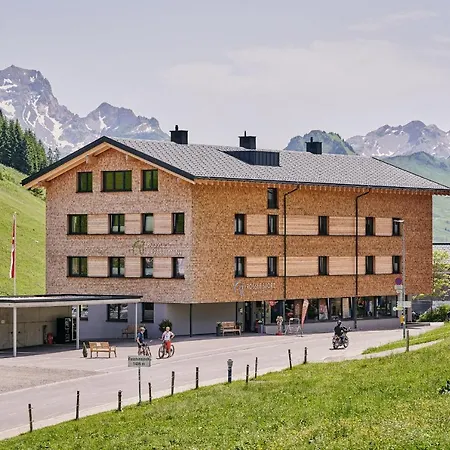 Roessle Und Sport Roessle Skiverleih & Sportgeschaeft 4*