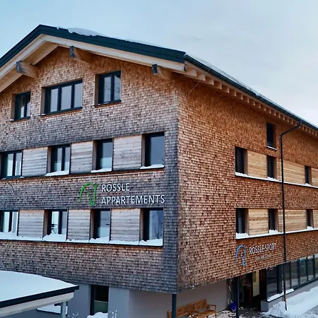 Roessle Und Sport Roessle Skiverleih & Sportgeschaeft فاشينا