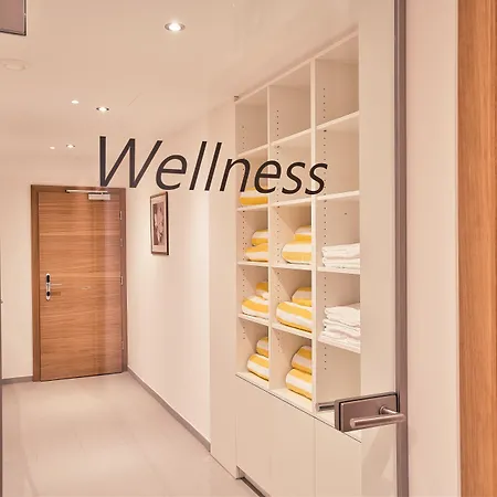 Roessle Und Sport Roessle Skiverleih & Sportgeschaeft