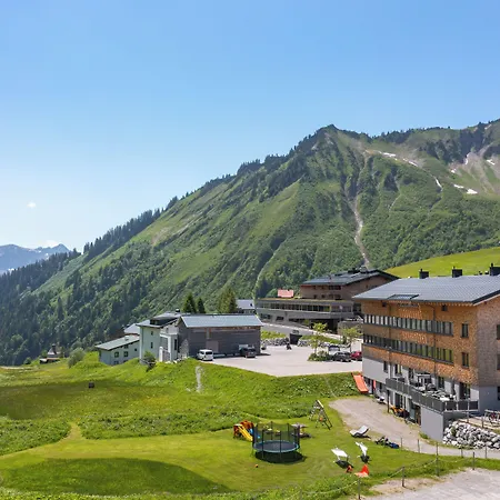 Roessle Aparthotel 4*