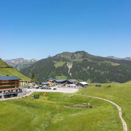 Roessle Aparthotel 4*